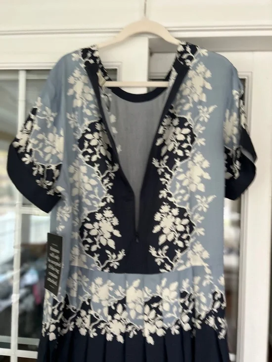 NWT Tuckernuck Blue Fog Pleated Liza Dress Floral XXL Tencel Lightweight Spring - Picture 6 of 11